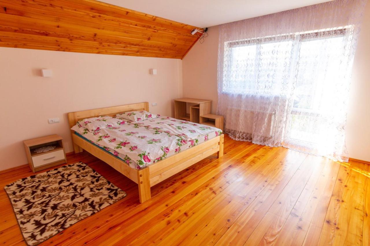 Садиба Під Лісом Volovets Ngoại thất bức ảnh